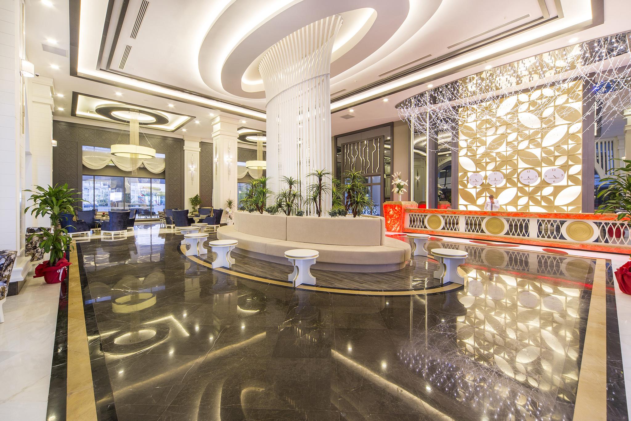 Diamond Premium Hotel & Spa - Ultra All-Inclusive Side Exterior photo
